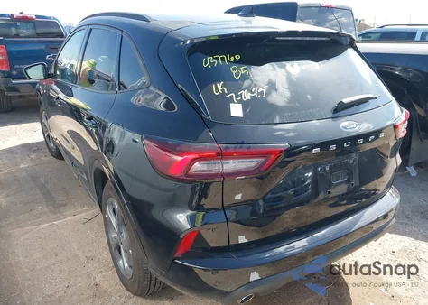 2024 Ford Escape St-Line z USA, uszkodzony, nr VIN 1FMCU0MN4RUB13300